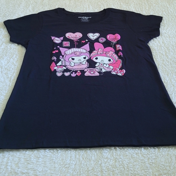 Sanrio Hello👋 Kitty🐈 and Friends Graphic Tee👕 - NWOT - Picture 9 of 10